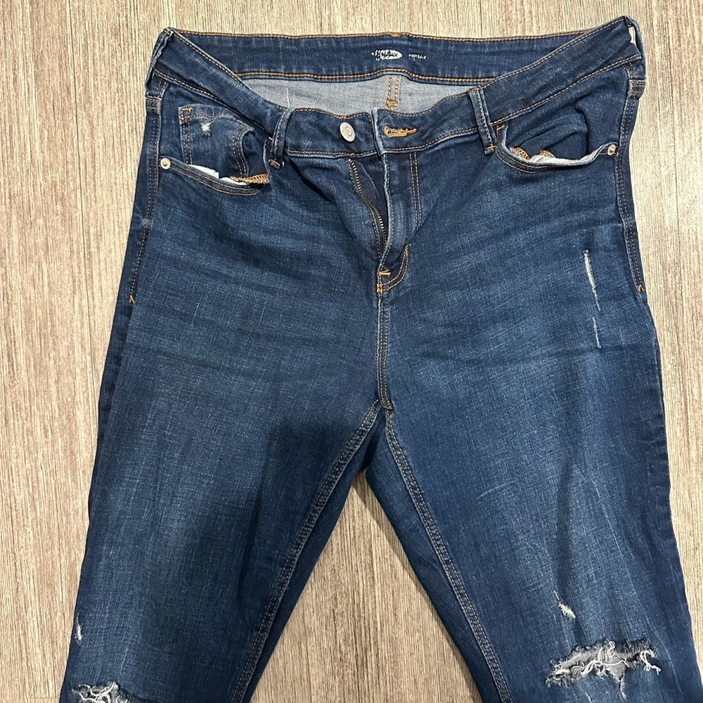 Old Navy Rock Star Mid-Rise Super Skinny Distressed Jeans Dark Wash - Picture 3 of 6